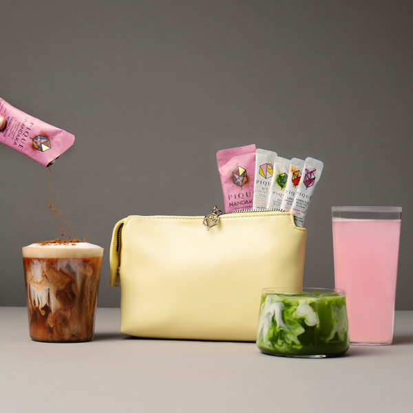 Chantilly Pouch + 16 Premium Samples